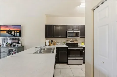142 SE 28th Terrace Homestead FL 33033