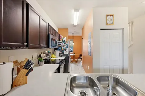 142 SE 28th Terrace Homestead FL 33033