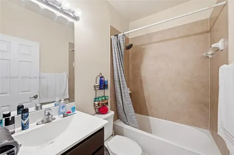 142 SE 28th Terrace Homestead FL 33033