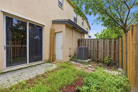142 SE 28th Terrace Homestead FL 33033
