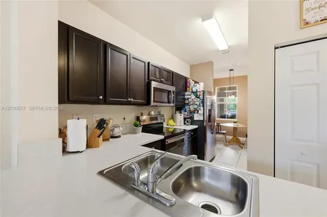 142 SE 28th Terrace Homestead FL 33033