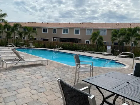 2330 SE 10th Street Homestead FL 33035