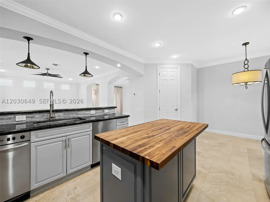821 SE 2nd Court Fort Lauderdale FL 33301