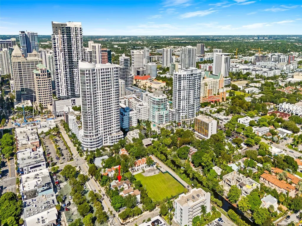 821 SE 2nd Court Fort Lauderdale FL 33301