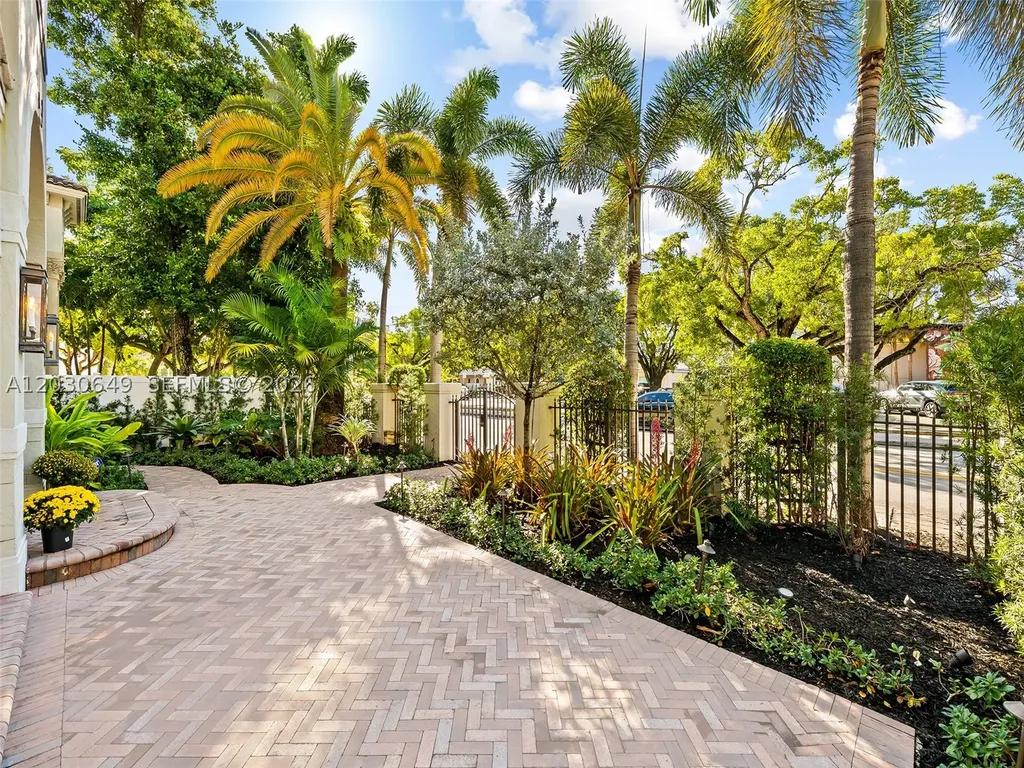 821 SE 2nd Court Fort Lauderdale FL 33301