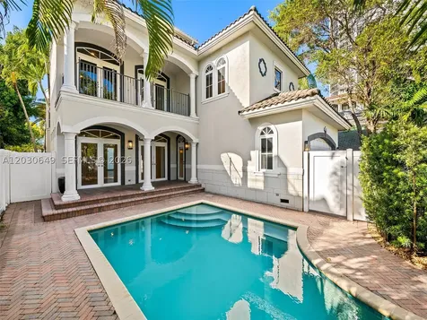 821 SE 2nd Court Fort Lauderdale FL 33301