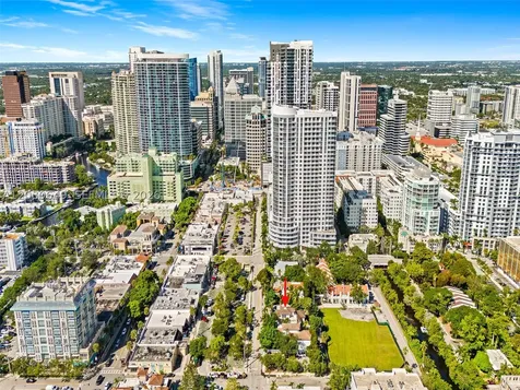 821 SE 2nd Court Fort Lauderdale FL 33301