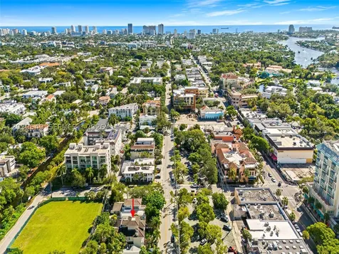 821 SE 2nd Court Fort Lauderdale FL 33301