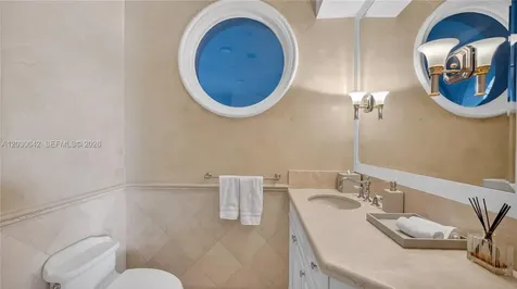 260 Cape Florida Drive Key Biscayne FL 33149