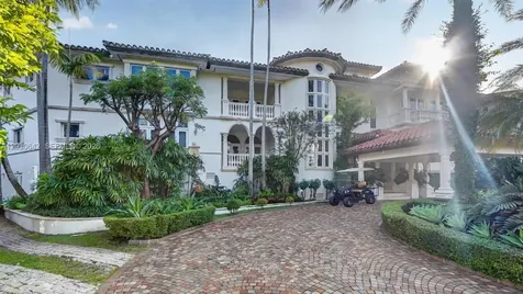 260 Cape Florida Drive Key Biscayne FL 33149