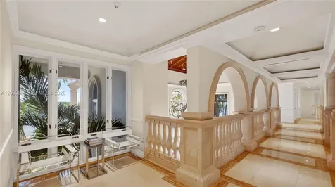 260 Cape Florida Drive Key Biscayne FL 33149