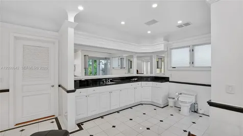 260 Cape Florida Drive Key Biscayne FL 33149