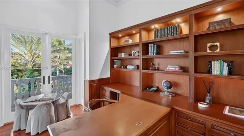 260 Cape Florida Drive Key Biscayne FL 33149