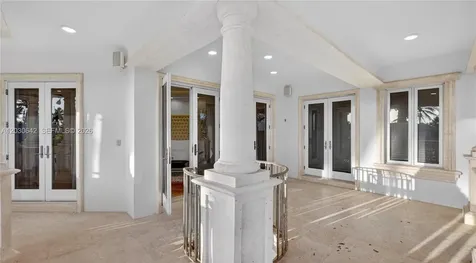 260 Cape Florida Drive Key Biscayne FL 33149