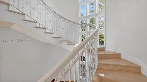 260 Cape Florida Drive Key Biscayne FL 33149