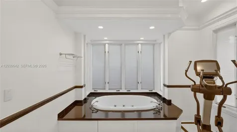 260 Cape Florida Drive Key Biscayne FL 33149