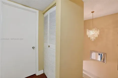 14250 SW 94th Cir Lane Miami FL 33186