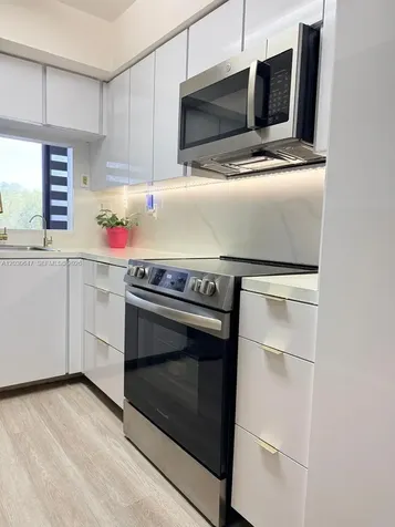9420 W Flagler Street Miami FL 33174