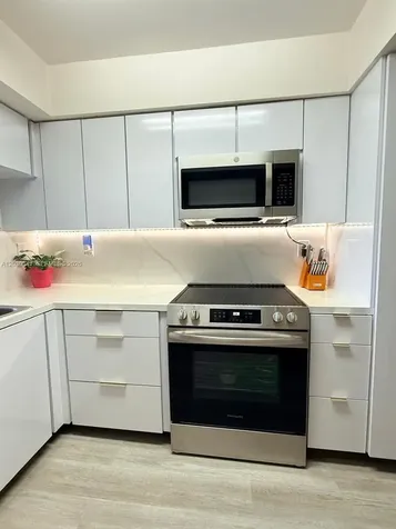 9420 W Flagler Street Miami FL 33174