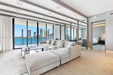 5500 Island Estates Drive Aventura FL 33160