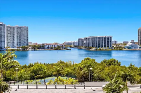 5500 Island Estates Drive Aventura FL 33160