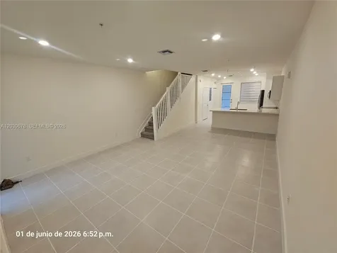 6453 NW 102nd Path Doral FL 33178