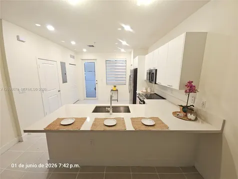 6453 NW 102nd Path Doral FL 33178