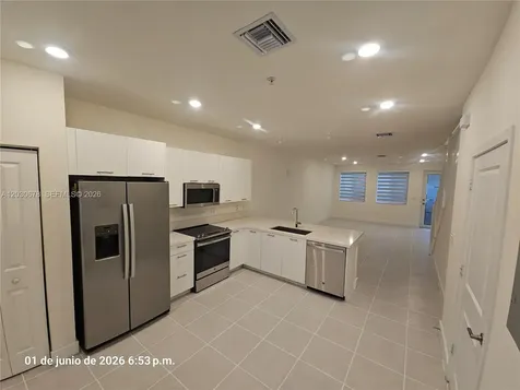 6453 NW 102nd Path Doral FL 33178
