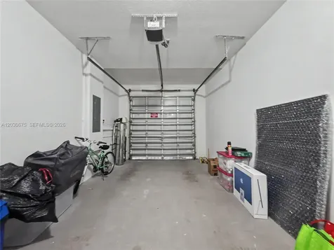 10718 NW 76th Lane Doral FL 33178