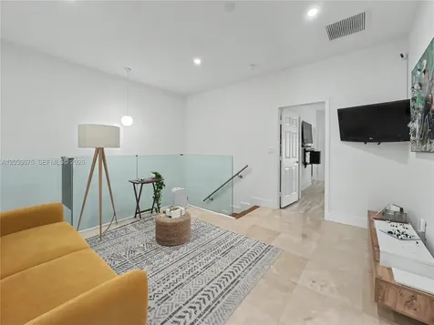 10718 NW 76th Lane Doral FL 33178