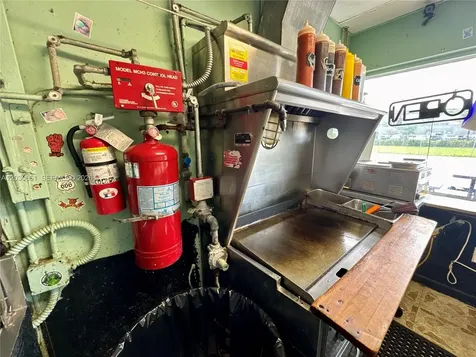 Well-established Award -Winning Sub Shop With Nearly 50 Years Of Success Pinecrest FL 33156