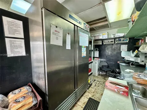 Well-established Award -Winning Sub Shop With Nearly 50 Years Of Success Pinecrest FL 33156
