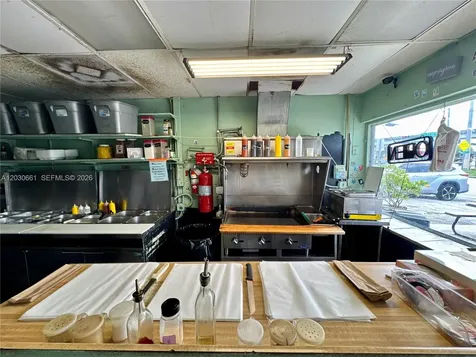 Well-established Award -Winning Sub Shop With Nearly 50 Years Of Success Pinecrest FL 33156