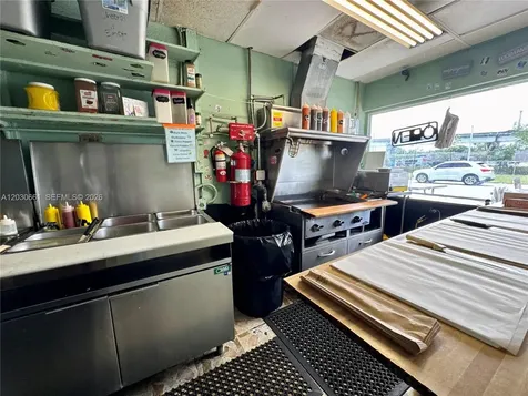 Well-established Award -Winning Sub Shop With Nearly 50 Years Of Success Pinecrest FL 33156