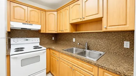 9100 SW 137th Terrace Miami FL 33176
