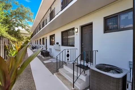 2150 SW 26th Street Miami FL 33133
