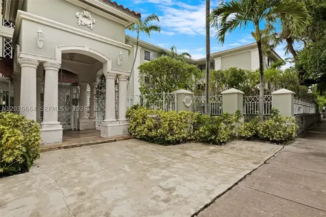 45 Antilla Avenue Coral Gables FL 33134