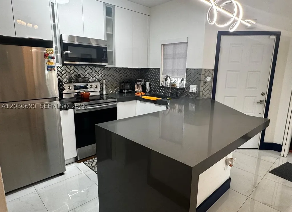 18306 NW 68th Avenue Hialeah FL 33015