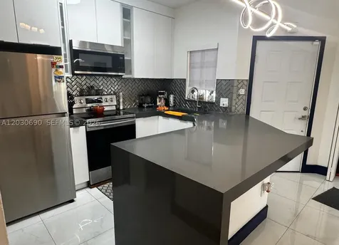 18306 NW 68th Avenue Hialeah FL 33015