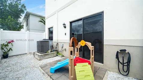 1147 SW 7th Court Florida City FL 33034