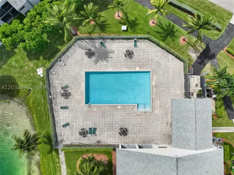 889 Hamilton Drive Homestead FL 33034