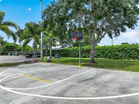 889 Hamilton Drive Homestead FL 33034