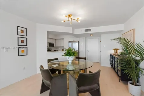 1800 Sunset Harbour Drive Miami Beach FL 33139