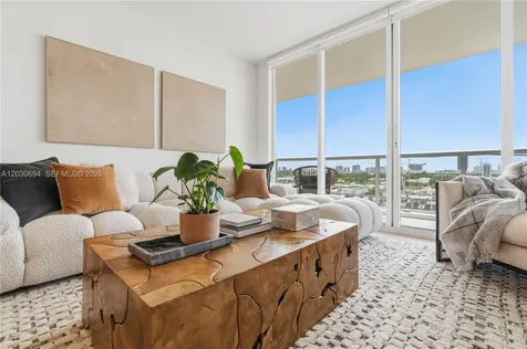 1800 Sunset Harbour Drive Miami Beach FL 33139