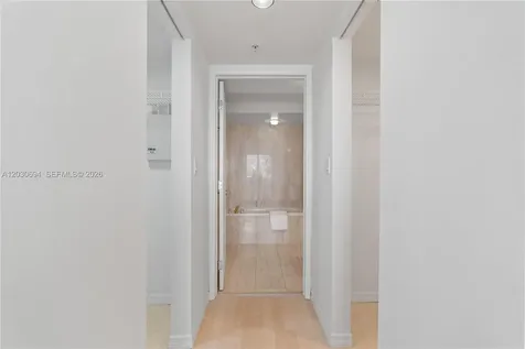 1800 Sunset Harbour Drive Miami Beach FL 33139