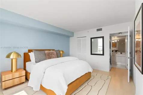 1800 Sunset Harbour Drive Miami Beach FL 33139