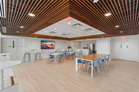 1800 Sunset Harbour Drive Miami Beach FL 33139