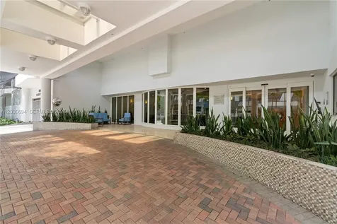 1800 Sunset Harbour Drive Miami Beach FL 33139