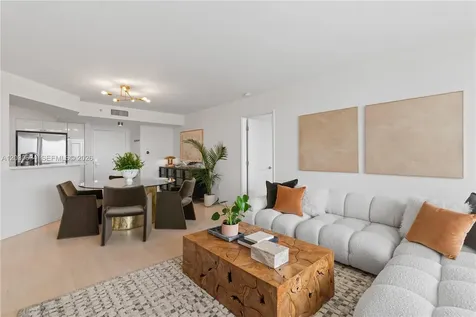 1800 Sunset Harbour Drive Miami Beach FL 33139