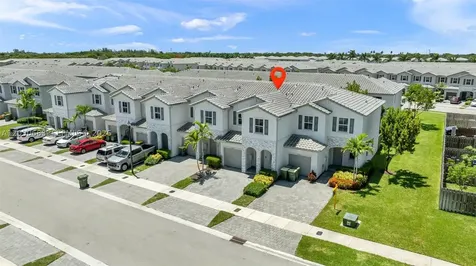 2683 SE 12th Street Homestead FL 33035